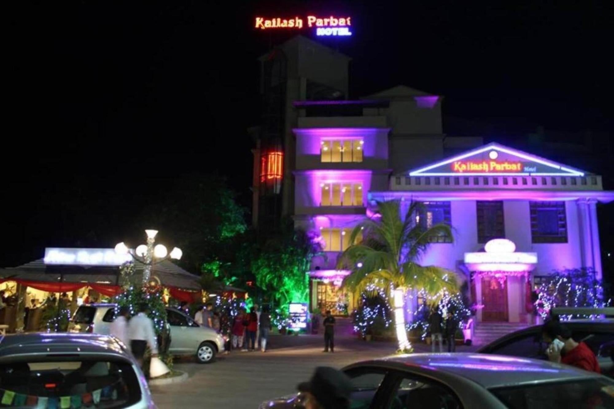 Kailash Parbat Hotel Lonavala Esterno foto
