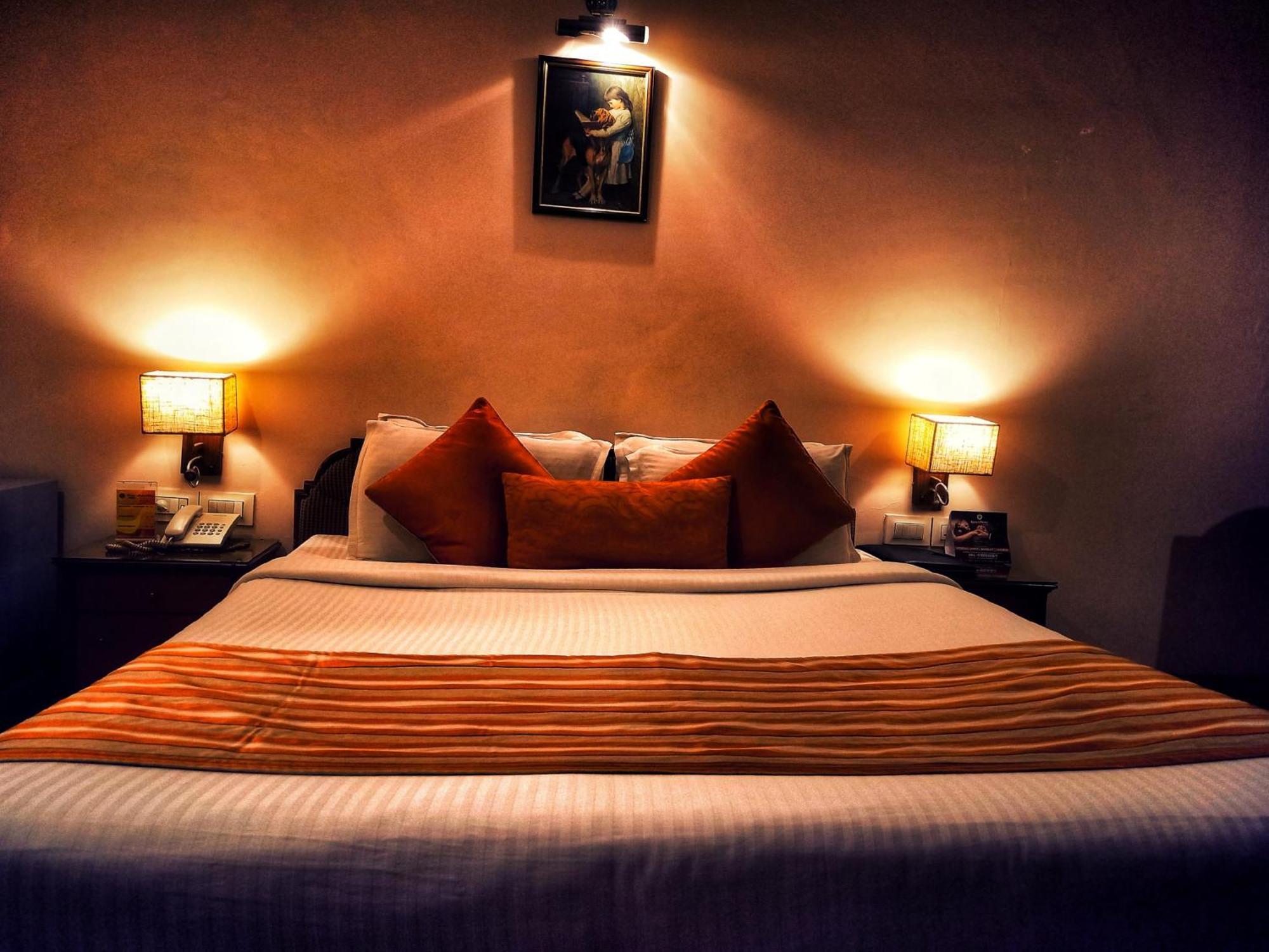 Kailash Parbat Hotel Lonavala Esterno foto