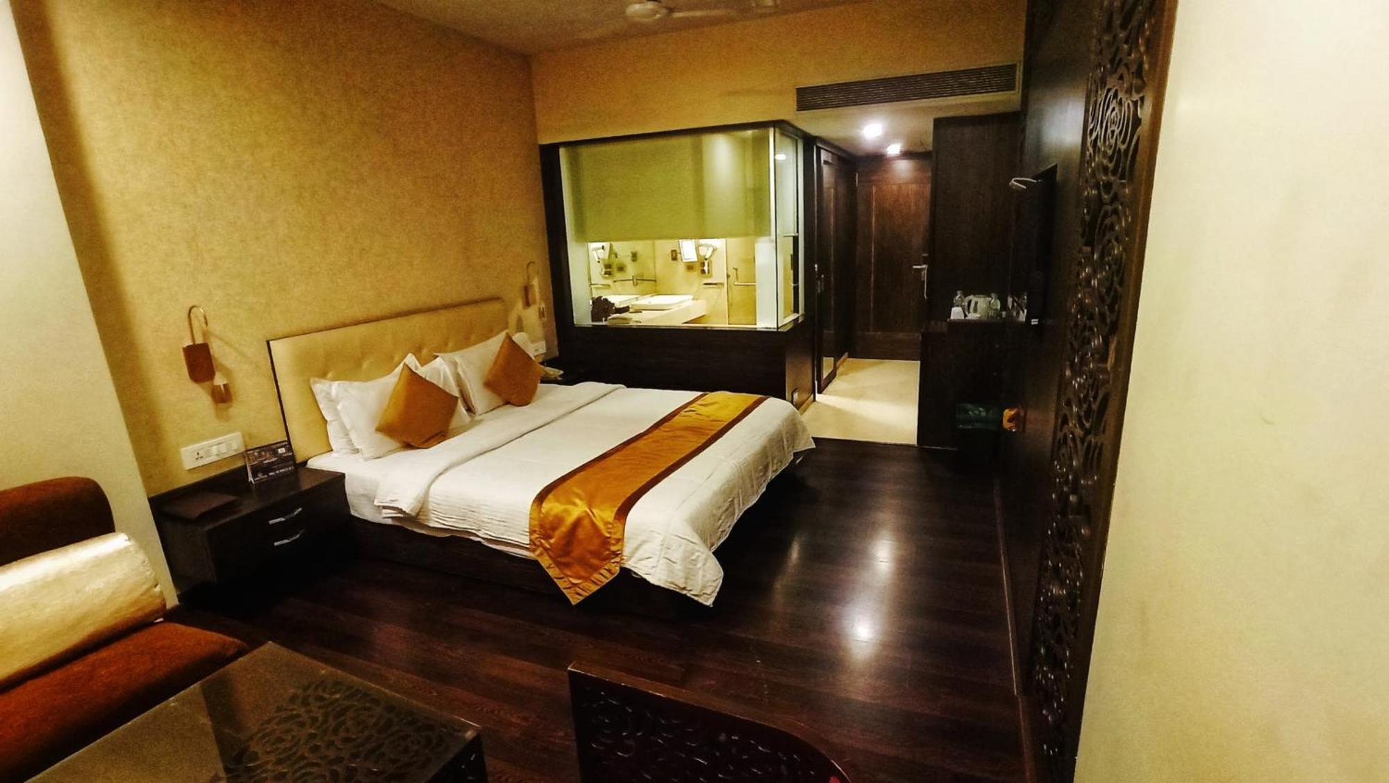 Kailash Parbat Hotel Lonavala Esterno foto